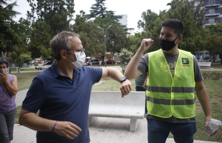 Valenzuela mejora el salario de los municipales y entrega un “bono Covid-19”