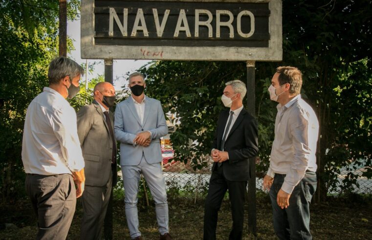 Diz anunció la renovación de la estación de trenes de Navarro