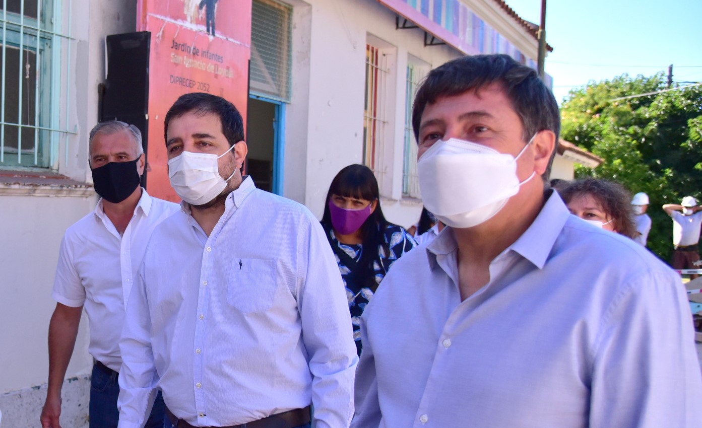 Moreira y Arroyo visitaron las obras en el Centro Infantil Loyola