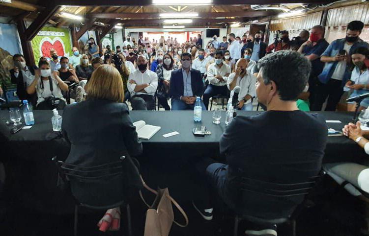 Patricia Bullrich presentó su libro acompañada por Lucas Aparicio