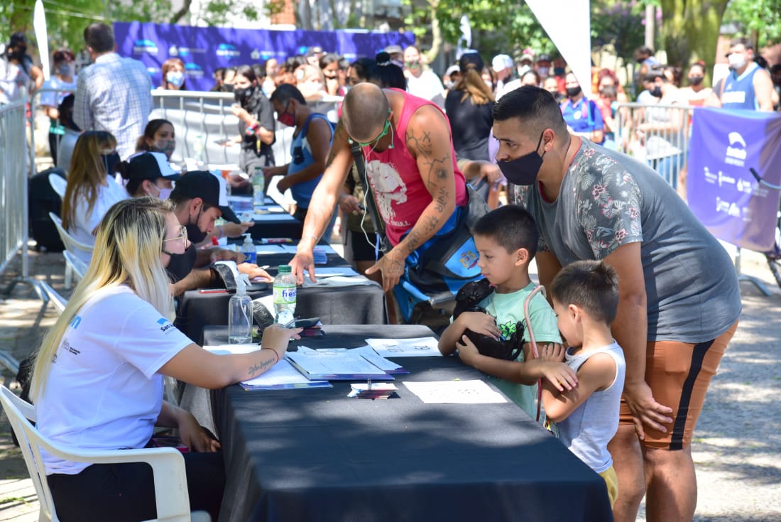 San Martín entregó más de 4 mil kits escolares del programa Buen Comienzo