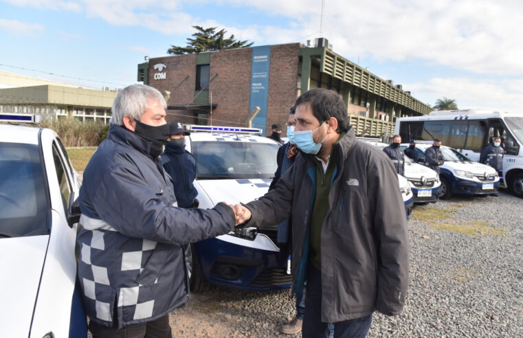 Moreira presentó 10 nuevos patrulleros de Protección Ciudadana