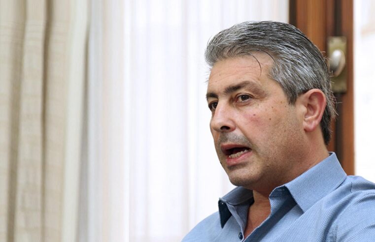 Javier Martínez: “Facundo Manes es candidato en la Provincia y vive en Capital Federal”