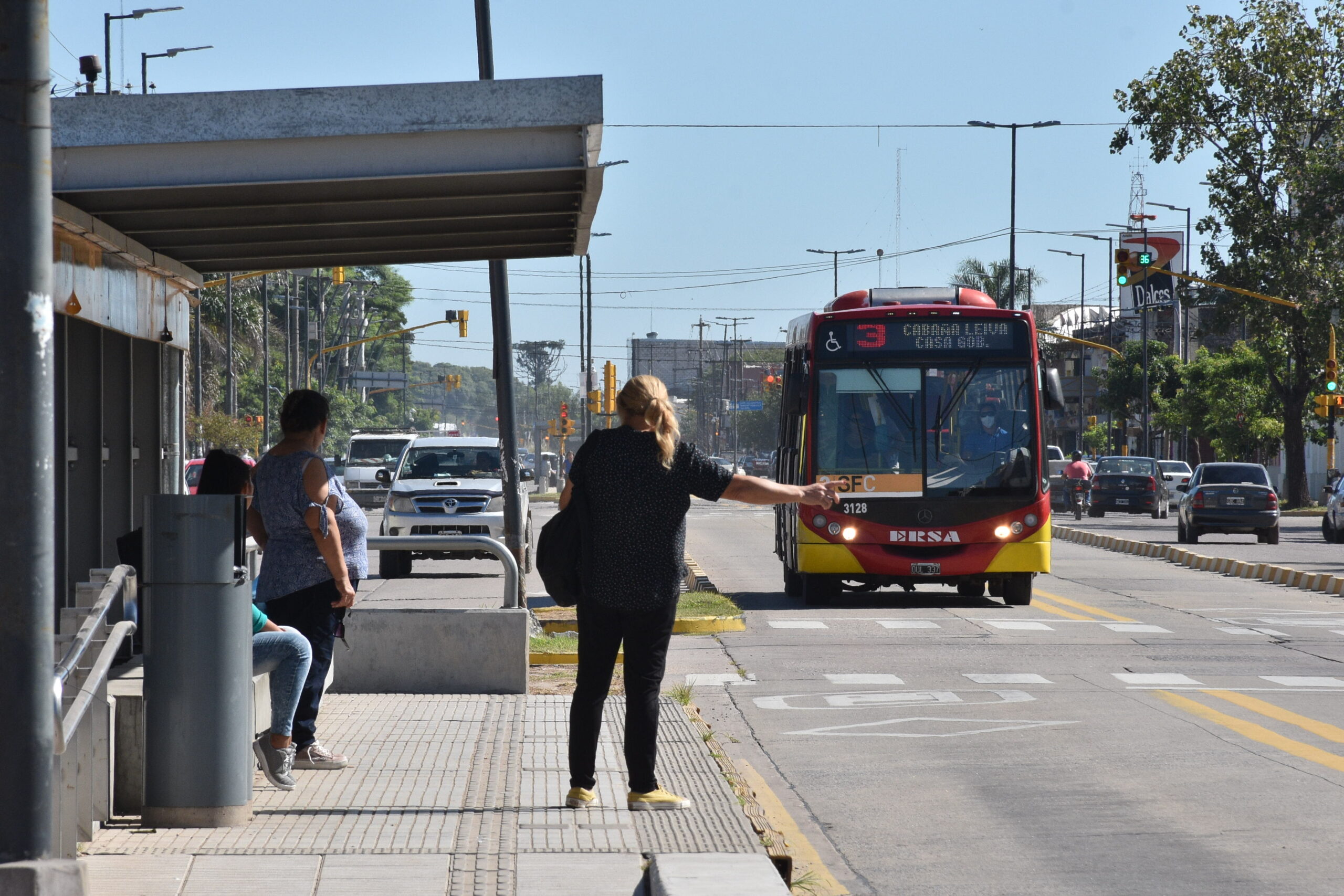 Alerta por 1400 robos por día en paradas de colectivos