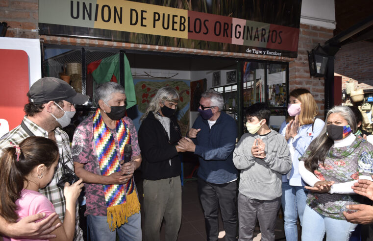Puerto de Frutos: Julio y Gisela Zamora inauguraron nuevo local comercial de la Unión de Pueblos Originarios de Tigre y Escobar