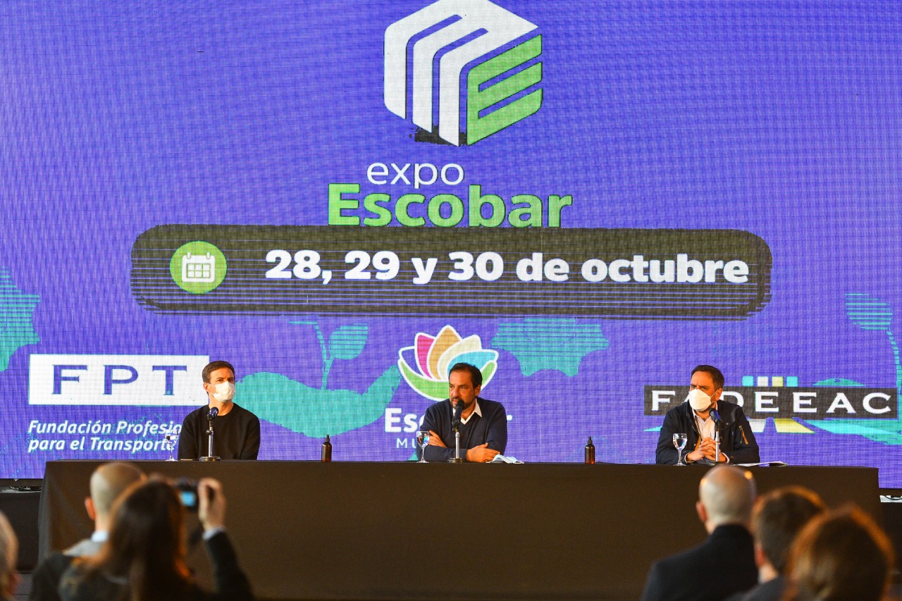 Sujarchuk presentó Expo Escobar