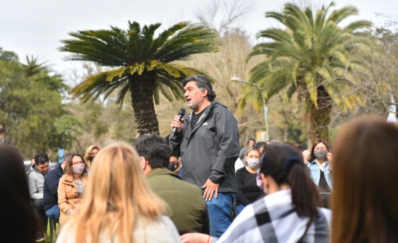 “Voy a llevar al Senado el proyecto de inclusión y derechos con el que transformamos Escobar”