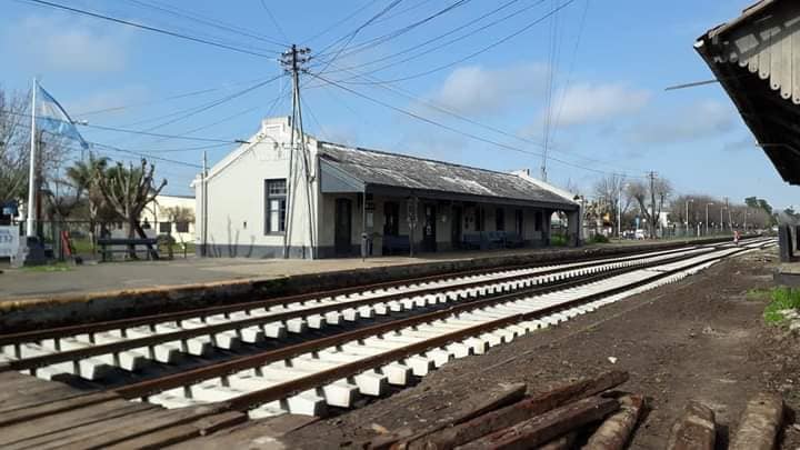 Luego de 28 años vuelve el tren a Navarro y Las Heras