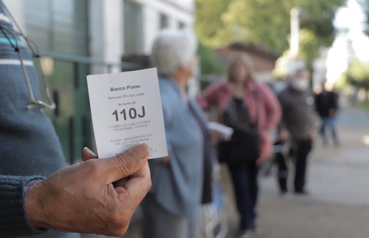 En diciembre dejará de ser obligatorio concurrir al banco con turno