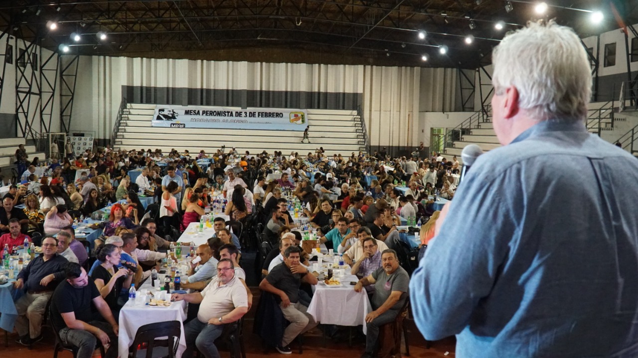 Masivo acto de cierre de la Mesa Peronista de Tres de Febrero