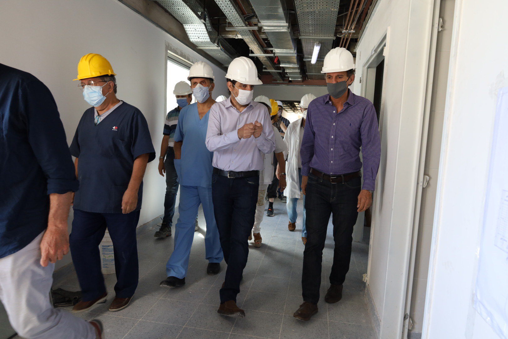 Moreira y Katopodis recorrieron las obras en el Hospital Thompson y anunciaron la cuarta etapa