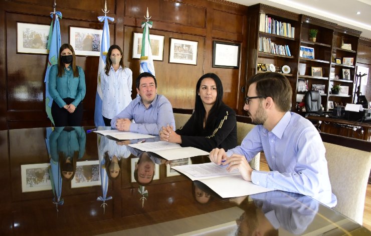 Provincia y Malvinas Argentinas acordaron construcción de nuevas viviendas en Tierras Altas