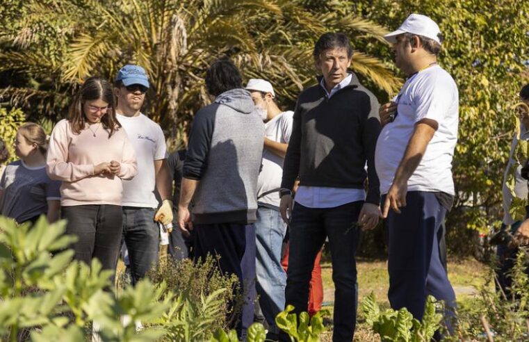 Posse visitó a los huerteros en su planta elaboradora