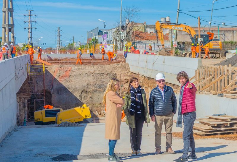 Andreotti visitó la excavación del Túnel de Avenida Sobremonte