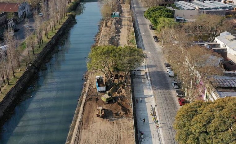 Andreotti recorrió el avance de la renovación de la zona del Canal