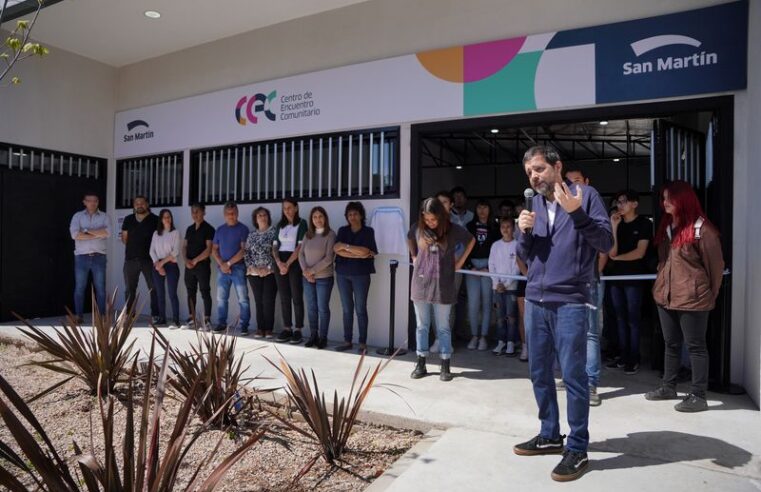 Moreira inauguró el Centro de Encuentro Comunitario y Juvenil de Billinghurst