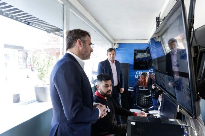 Achával inauguró un nuevo Centro de Monitoreo en Pilar