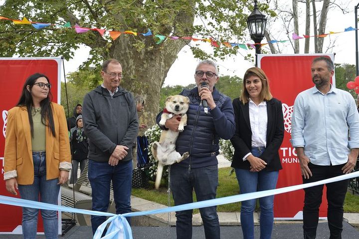 Zamora inauguró el primer canil municipal en el Paseo de las Provincias de Tigre centro