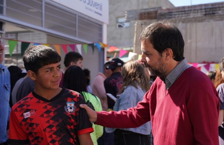 Moreira inauguró el Centro Juvenil de Carcova