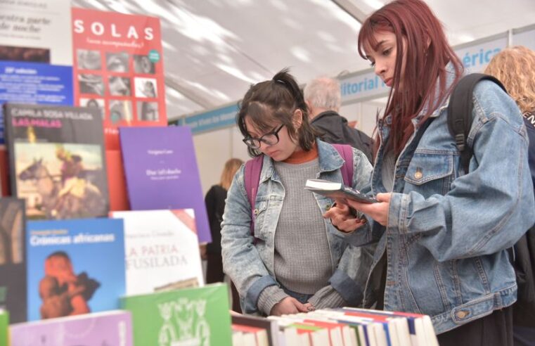 Más de 50 mil vecinas y vecinos disfrutaron la Feria del Libro San Martín Lee