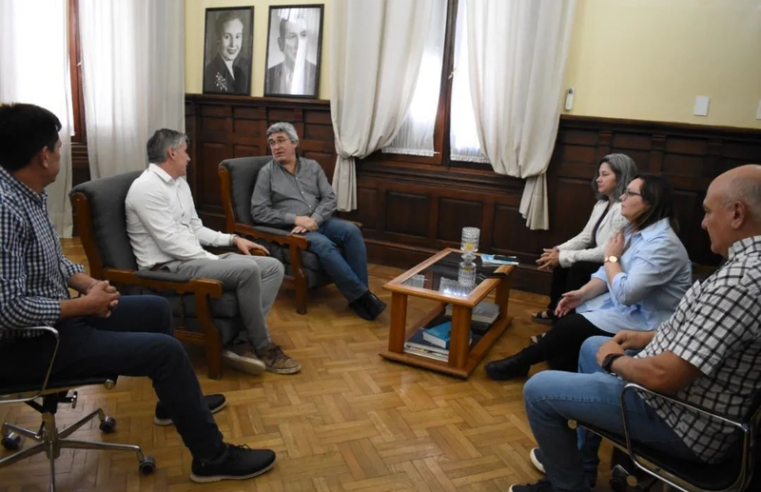 Navarro: Diz recibió al ministro Rodríguez con la mira puesta en el campo