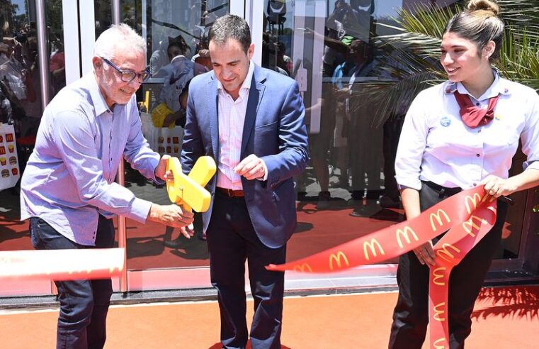Zamora acompañó la inauguración de la cuarta sucursal de McDonald’s en Tigre
