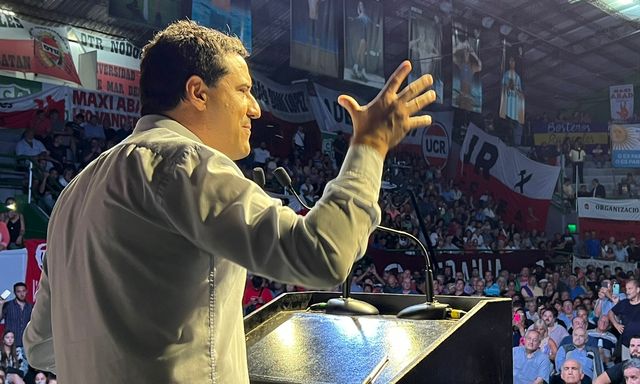 Abad lanzó su precandidatura: “Hay que ganar la provincia para transformar el país”