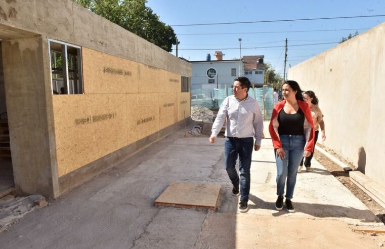 Correa y Leo Nardini supervisaron los avances de obra del “CDI Grand Bourg” 