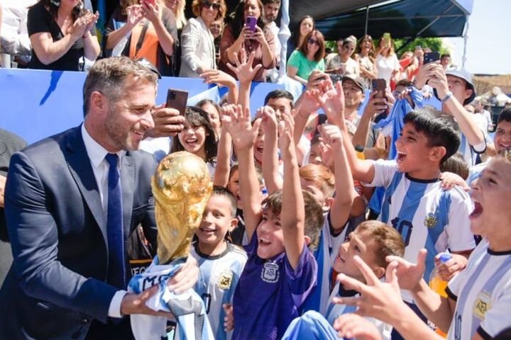 La Copa del Mundo estuvo en Pilar y se vivió un día histórico