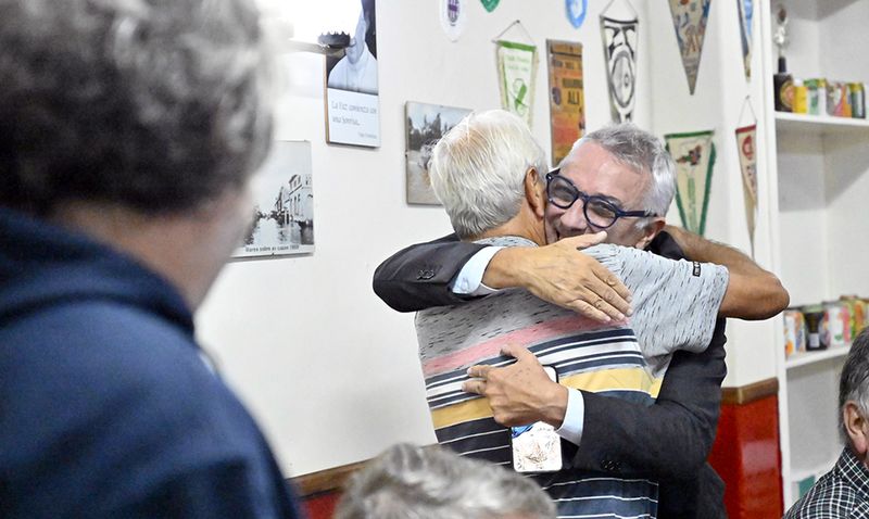 Zamora se reunió con empresarios y comerciantes de Tigre centro para dialogar sobre el futuro del distrito