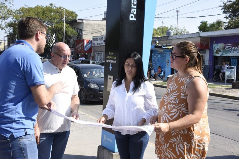 Correa visitó un nuevo punto de “Paradas Seguras” en la ciudad de Ing. Pablo Nogués 