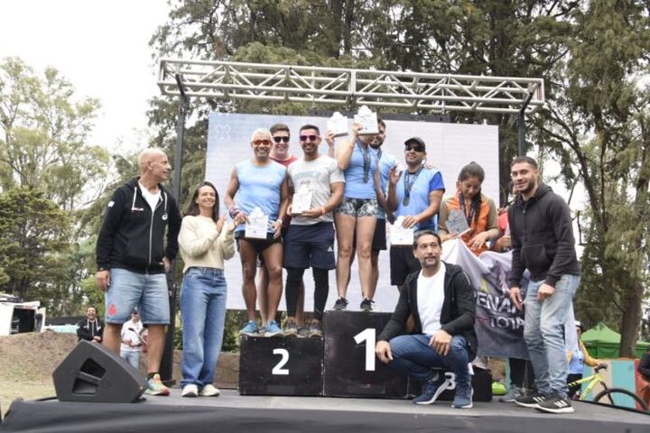 Se realizó el primer Triatlón de Malvinas Argentinas