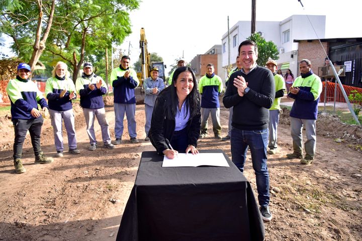 Correa y Nardini anunciaron un 90% de aumento para los trabajadores municipales de Malvinas Argentinas