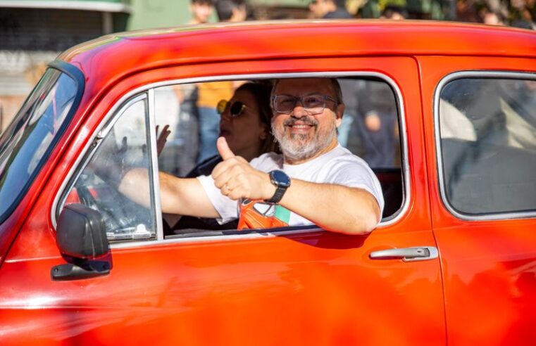 Junto a más de 400 Fiat 600, Valenzuela presentó la obra del Museo del Fitito de Tres de Febrero 