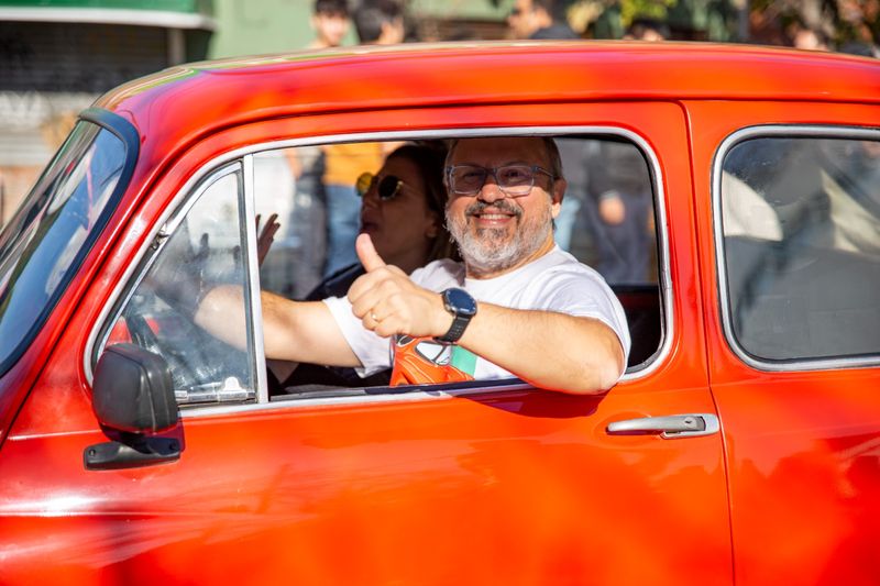 Junto a más de 400 Fiat 600, Valenzuela presentó la obra del Museo del Fitito de Tres de Febrero
