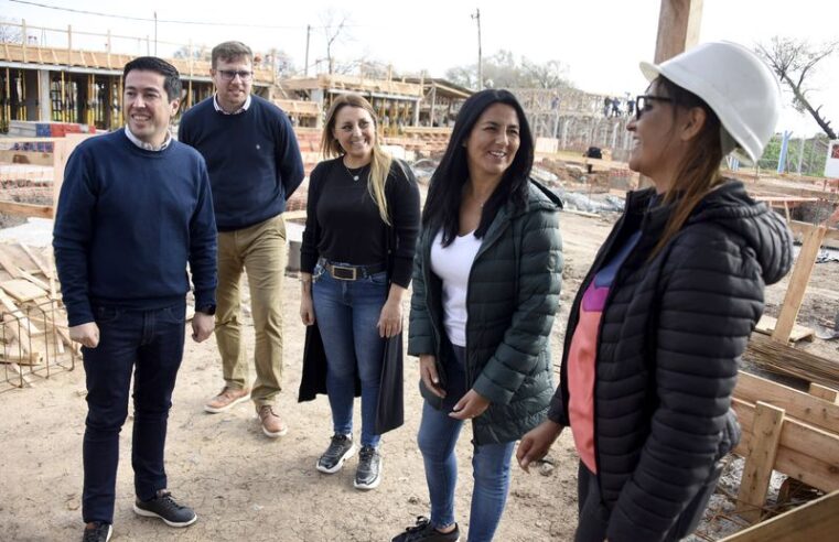 Correa y Nardini recorrieron el avance de la obra de “Viviendas Di Harce” en Ingeniero Pablo Nogués