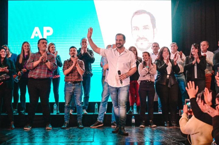 Sujarchuk: “Unidos, vamos a profundizar el Escobar que no para de crecer”