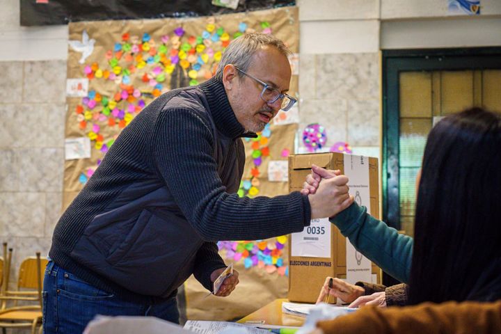 Valenzuela votó en Tres de Febrero: “Hoy la que tiene que hablar es la gente” 