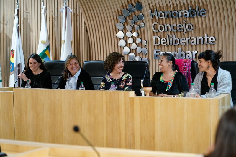 HCD Escobar organizó conversatorio sobre mujeres y climaterio