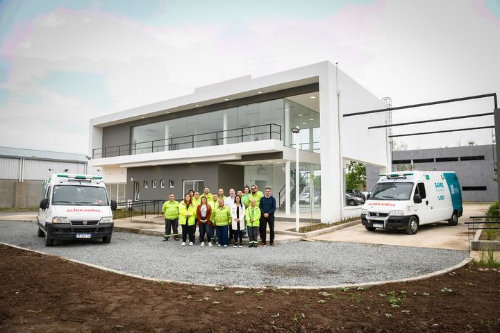 Correa visitó la obra del Anexo SAME en Malvinas Argentinas