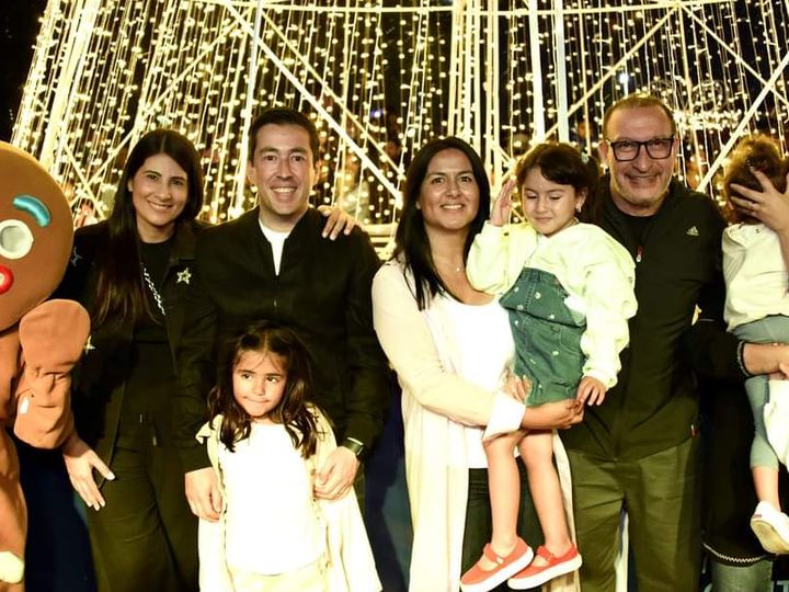 Se encendió la magia de la Navidad en Malvinas Argentinas