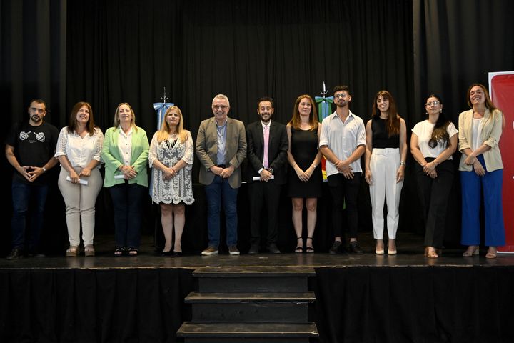 Zamora acompañó el acto de asunción de los consejeros escolares electos de Tigre