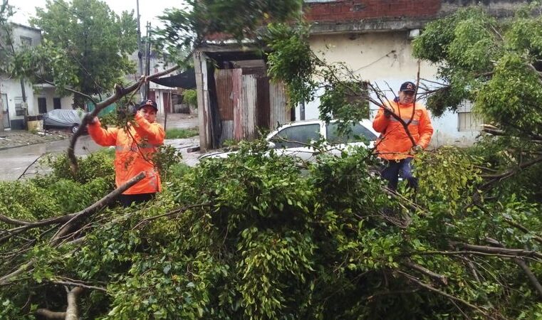 Por el temporal, el Comité de Crisis de San Martín trabaja en todos los barrios 