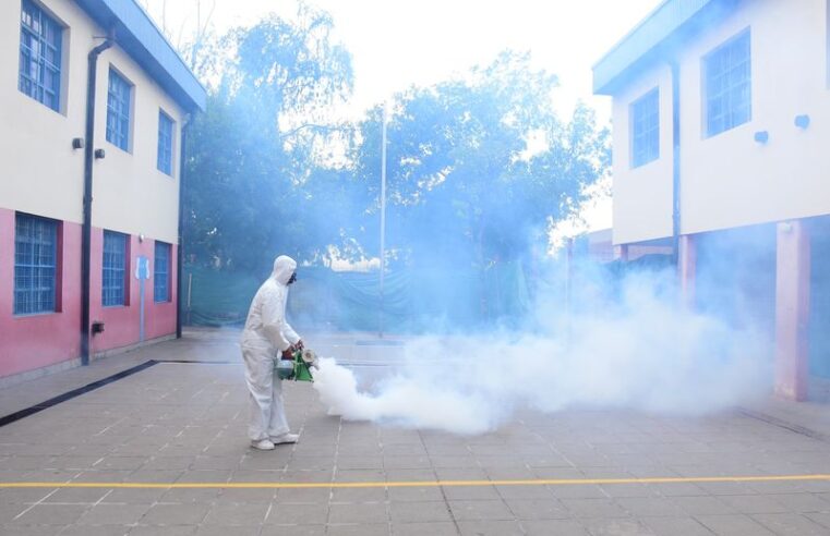 Malvinas Argentinas: importante operativo de fumigación en todas las escuelas