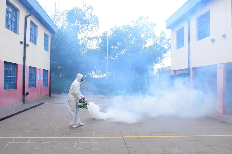 Malvinas Argentinas: importante operativo de fumigación en todas las escuelas