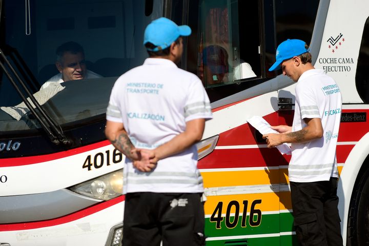 Operativo de Sol a Sol: Transporte retiró de funcionamiento 25 colectivos para proteger a turistas