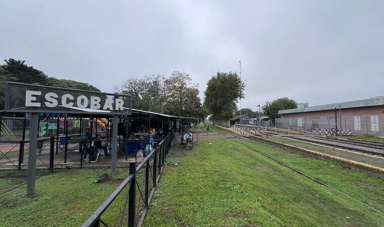 Repudian el cese de servicios ferroviarios que afecta a vecinos de Escobar