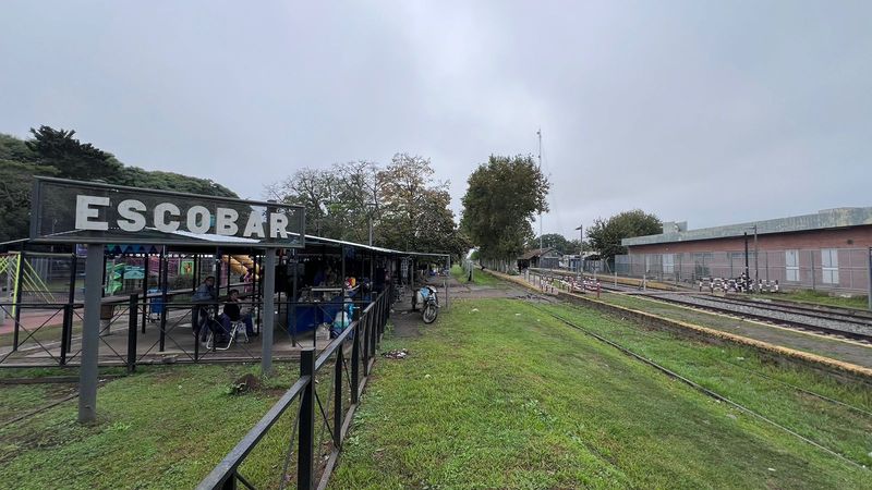 Repudian el cese de servicios ferroviarios que afecta a vecinos de Escobar