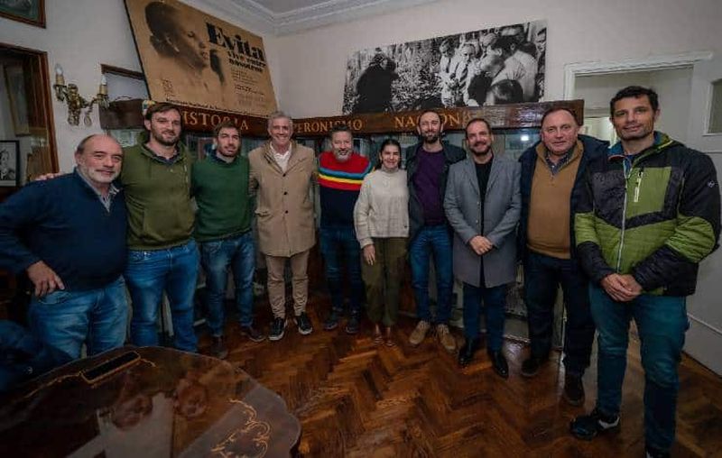 Intendentes peronistas de la Primera Sección darán “pelea” contra el proyecto de ley “Bases”