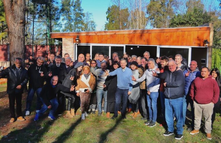 Gray participó de encuentro de dirigentes del partido republicano Federal de la Provincia Buenos Aires